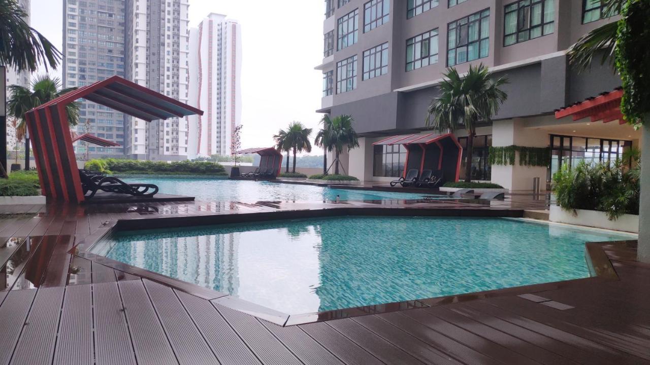 Conezion Luxury 3Br For 7Pax @Ioi Resort プトラジャヤ エクステリア 写真